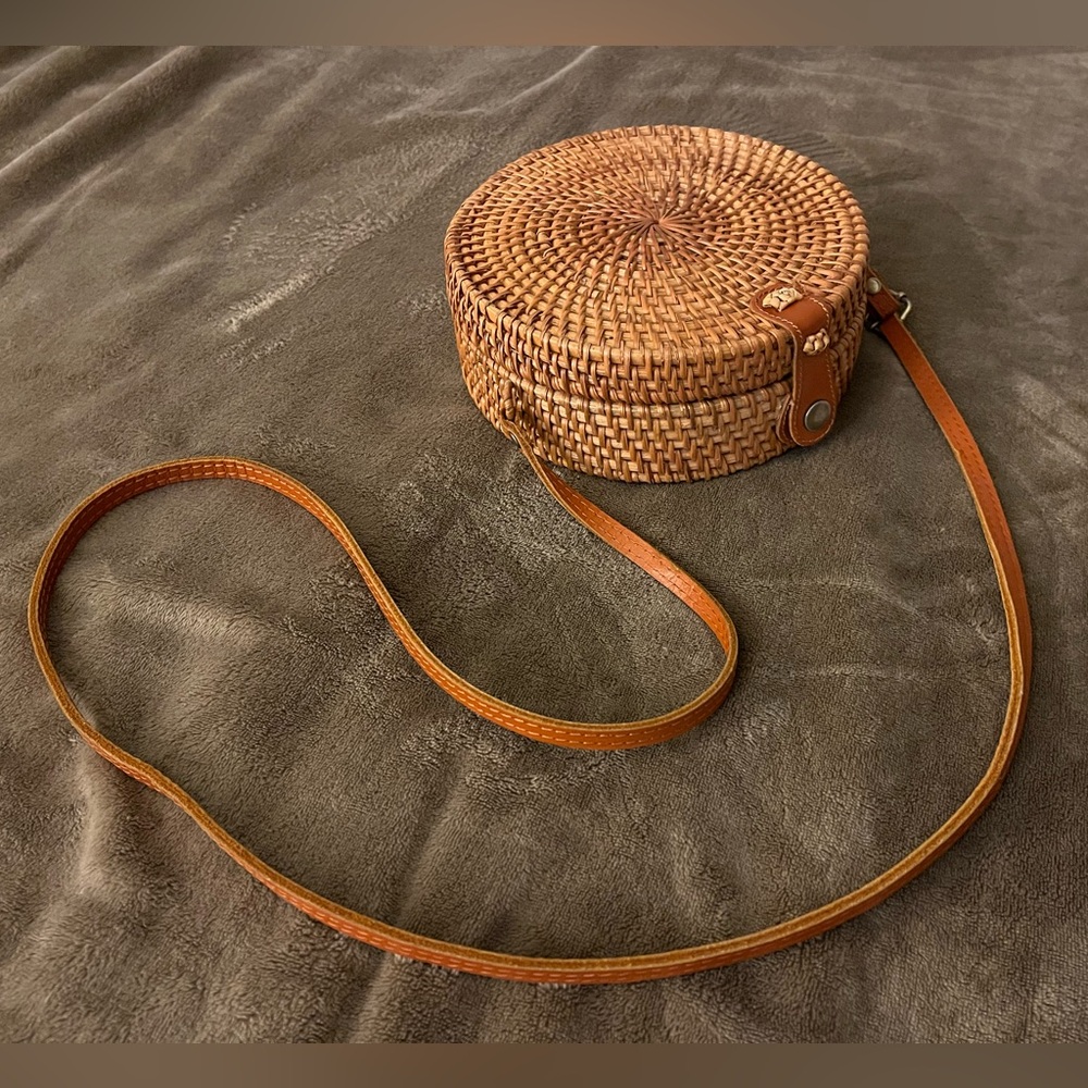 UNIVERSAL THREAD Woven Basket Crossbody Bag